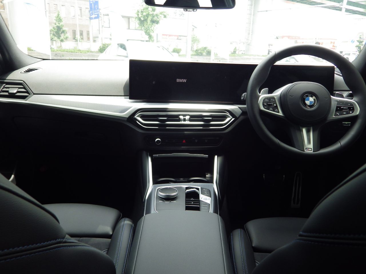 G20 320i Saloon LCI RHD MX