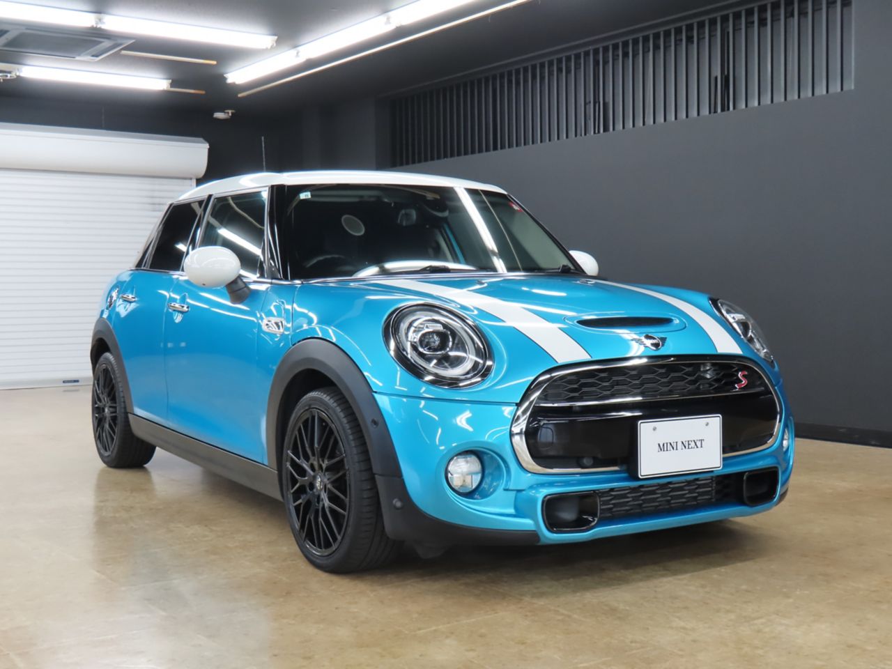 F55 COOPER S D(AT)