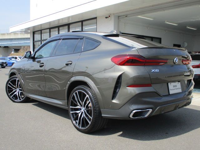 X* xDrive30d RHD