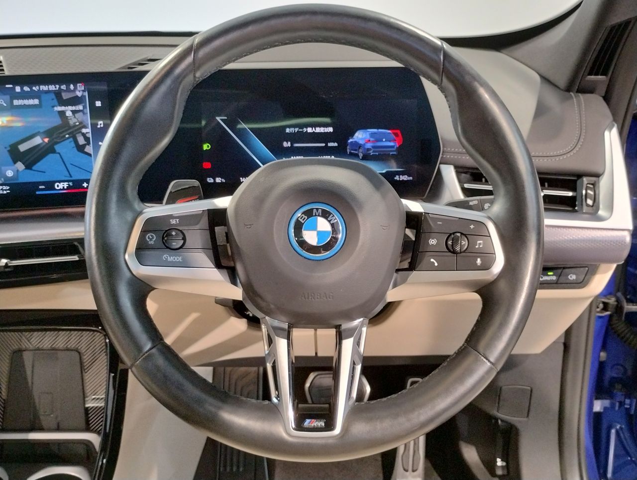 U11 iX1 xDrive30