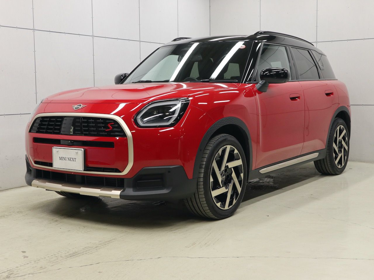 THE NEW MINI COUNTRYMAN S ALL4