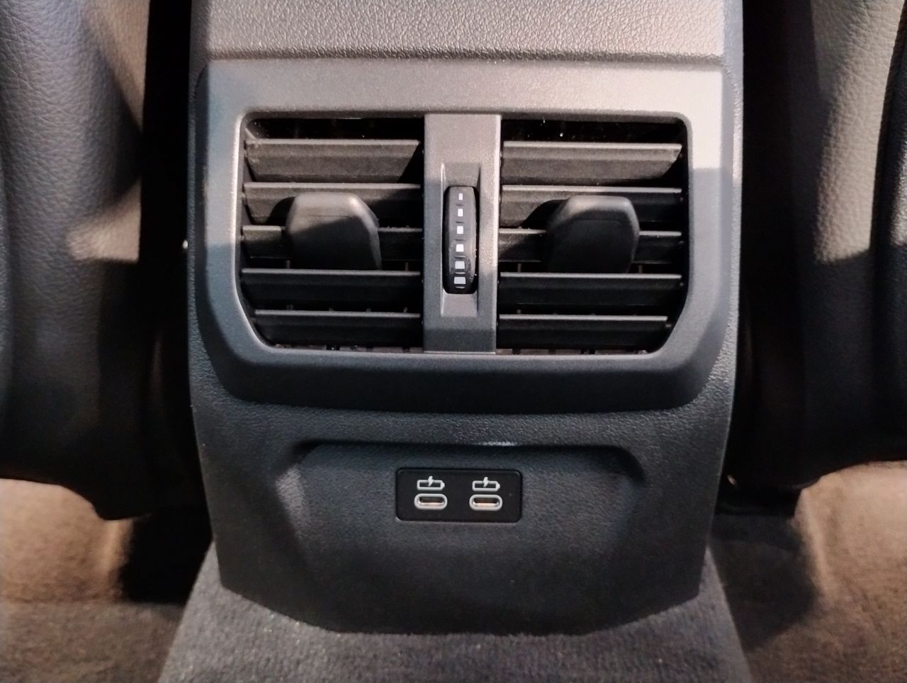 F40 118d Sports Hatch 5-door B47 2.0d