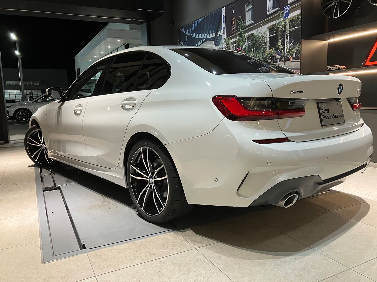 G20 320d xDrive RHD Saloon