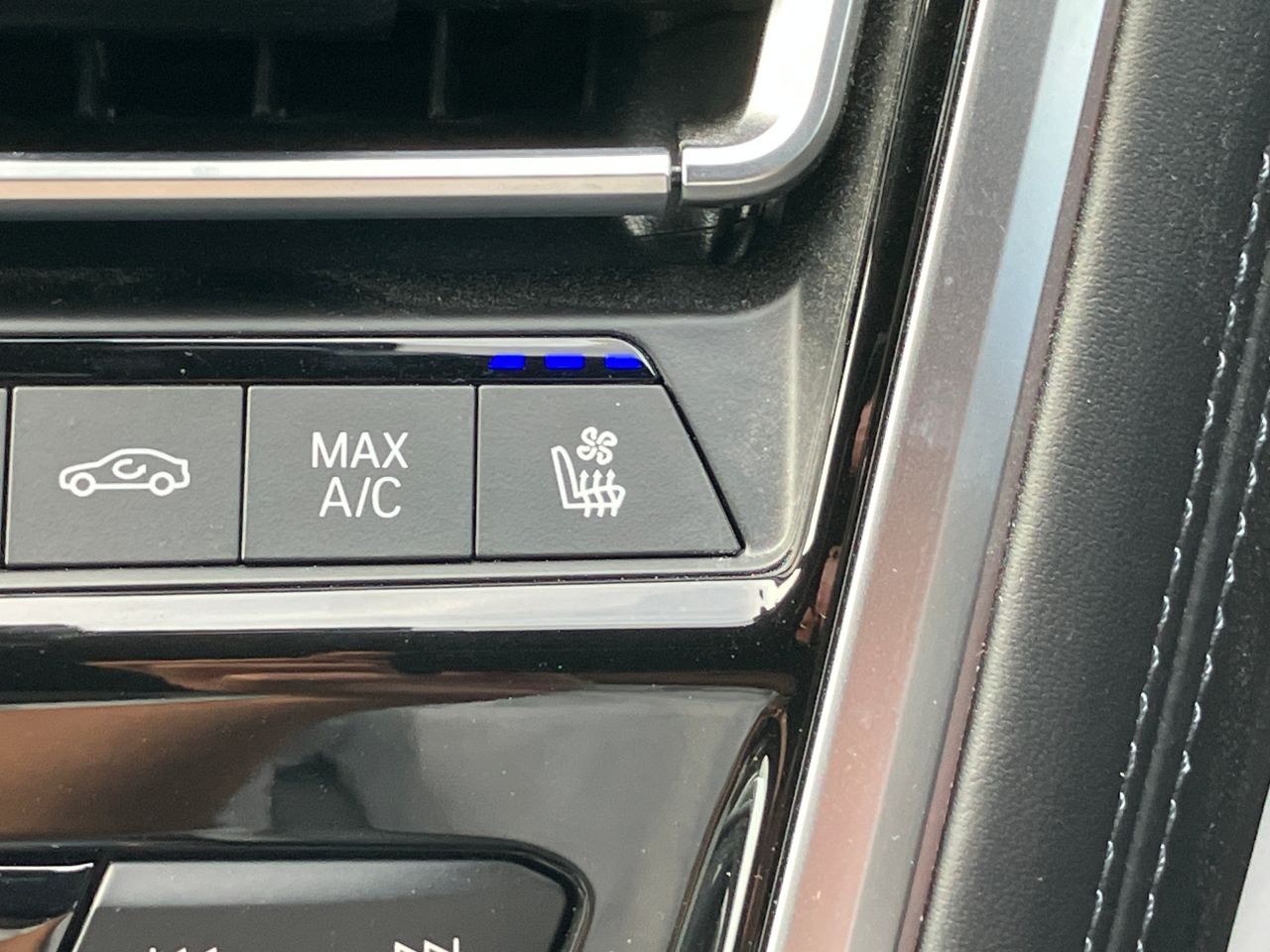 F91 M8 Competition Convertible S63 4.4i