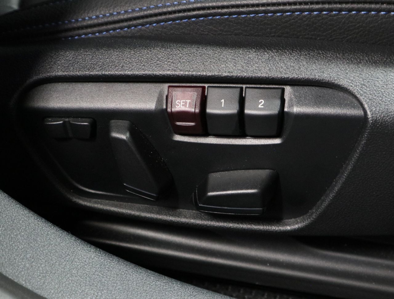 F40 118d Sports Hatch 5-door B47 2.0d