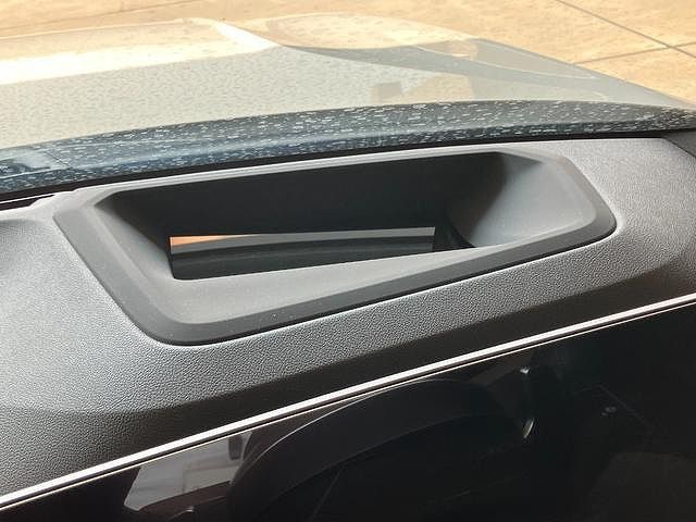 318i Touring RHD