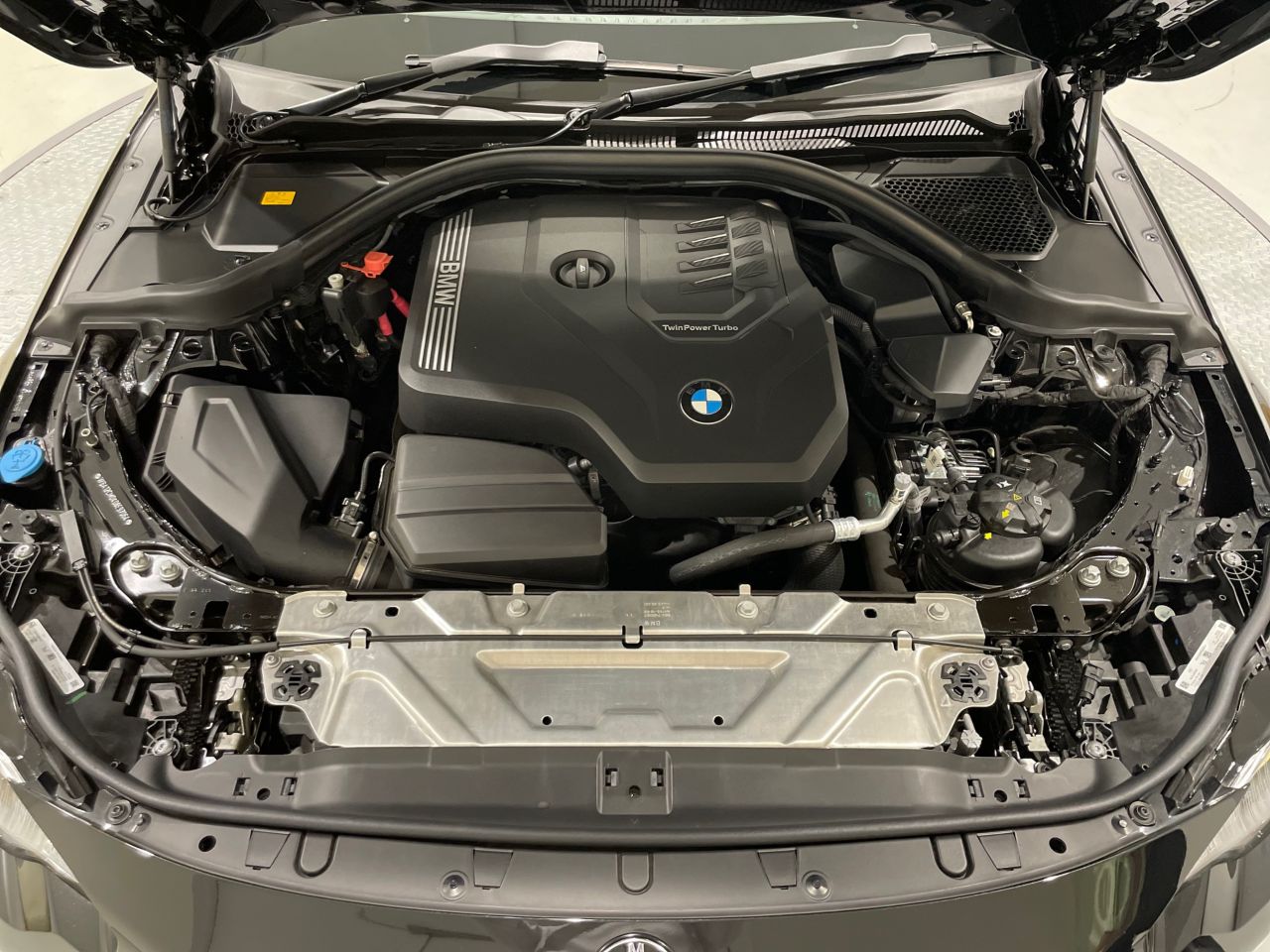 G42 220i Coupe