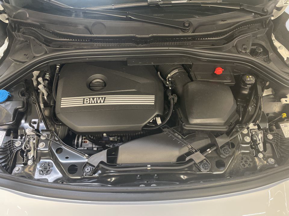 BMW 216