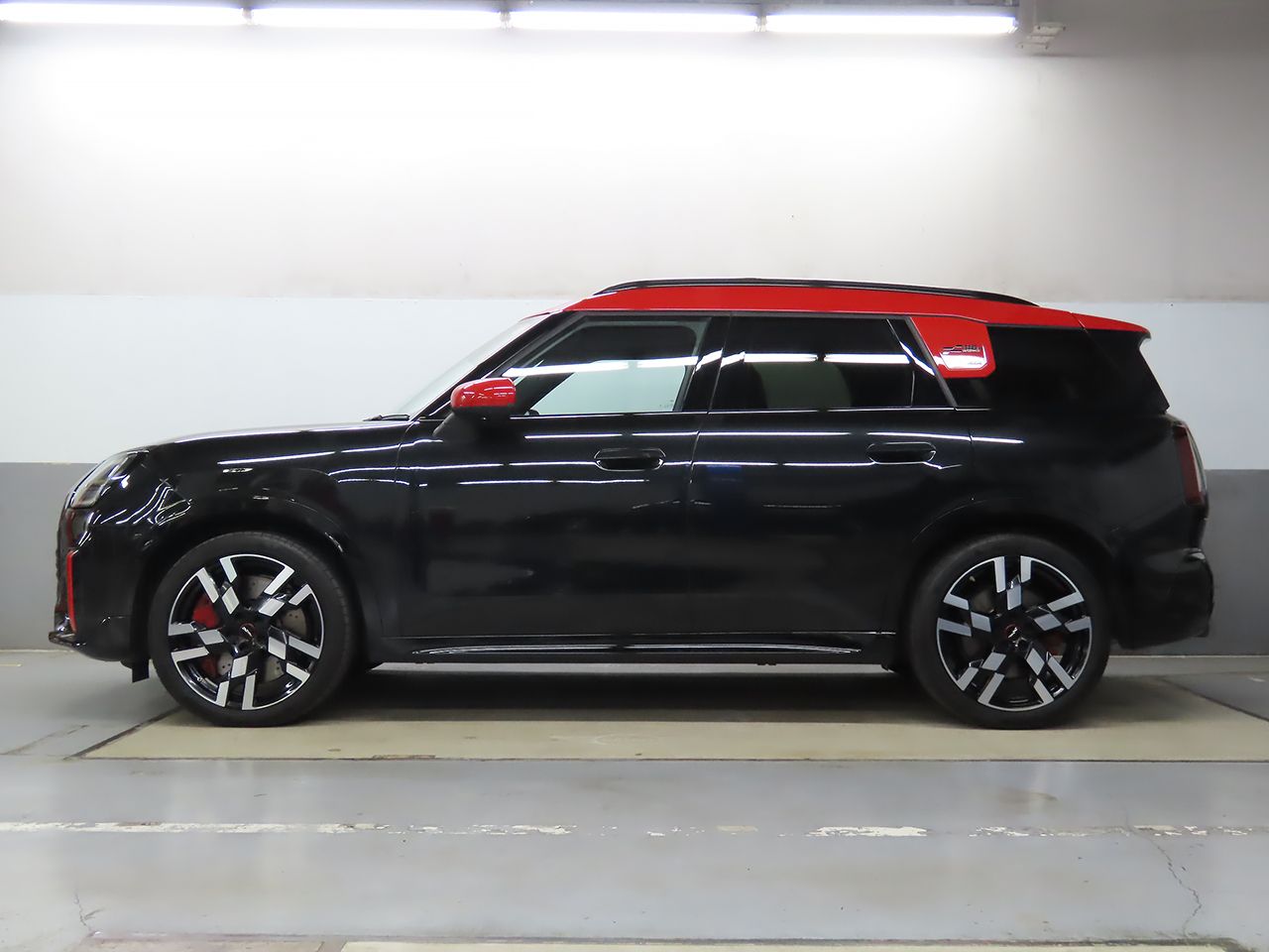 U25 MINI John Cooper Works Countryman ALL4