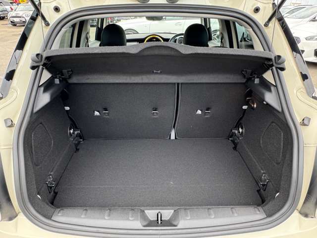 MINI F55 Cooper D 5dr Hatch LCI