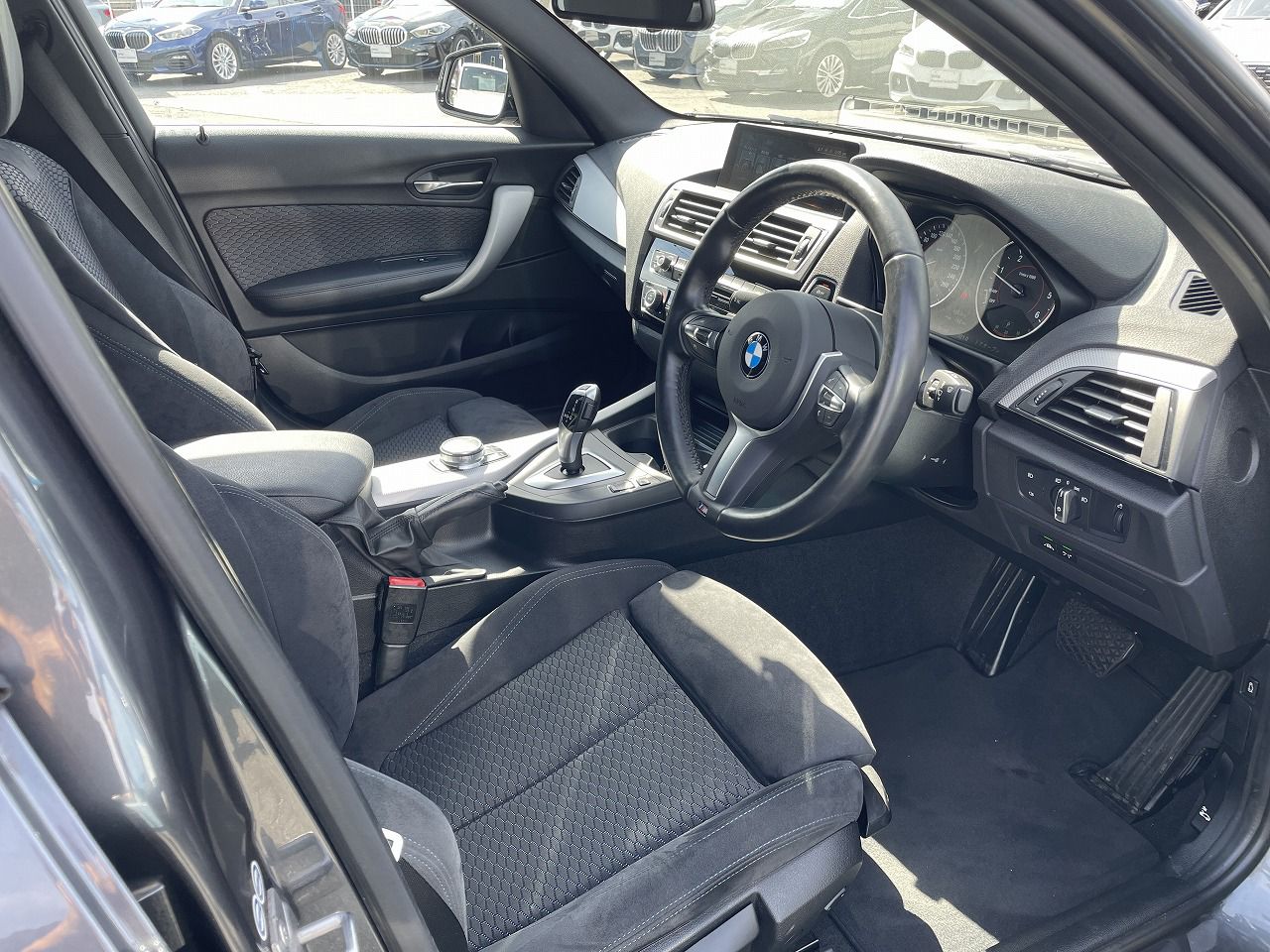 118D 5DOOR RHD