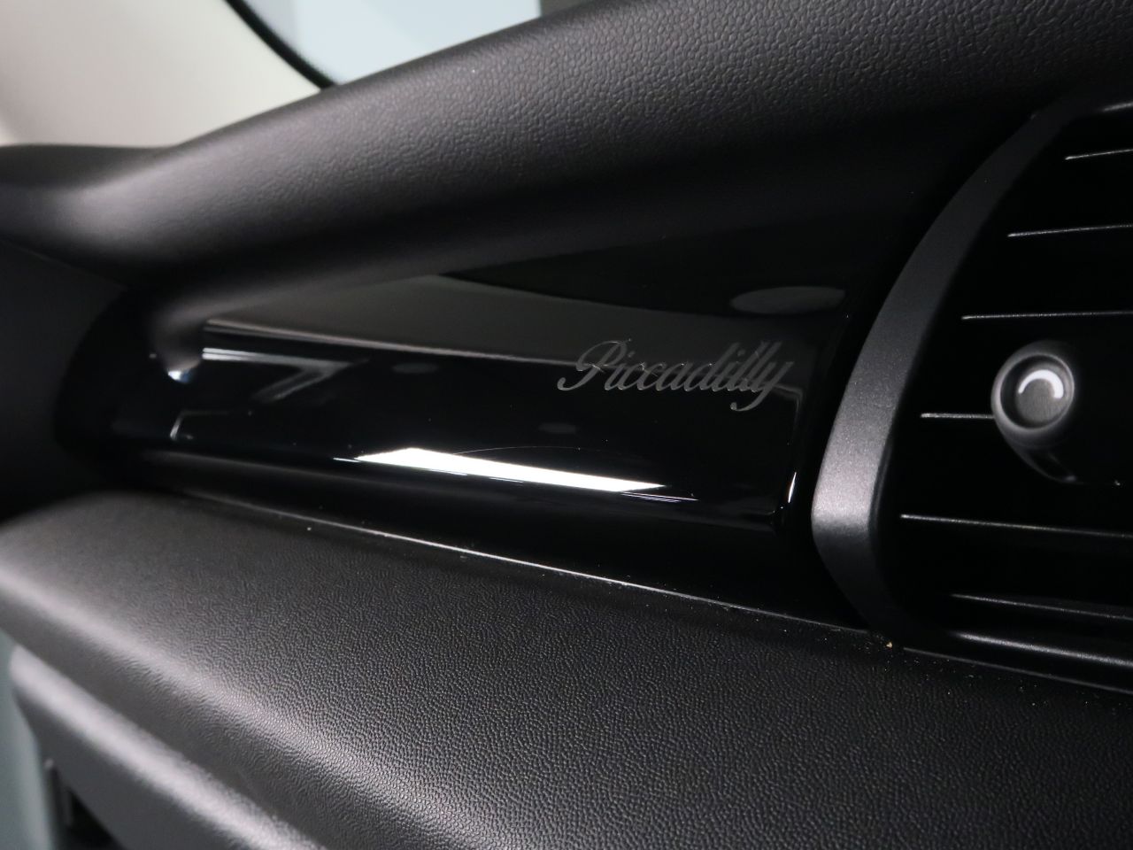 MINI F55 Cooper D 5dr Hatch LCI