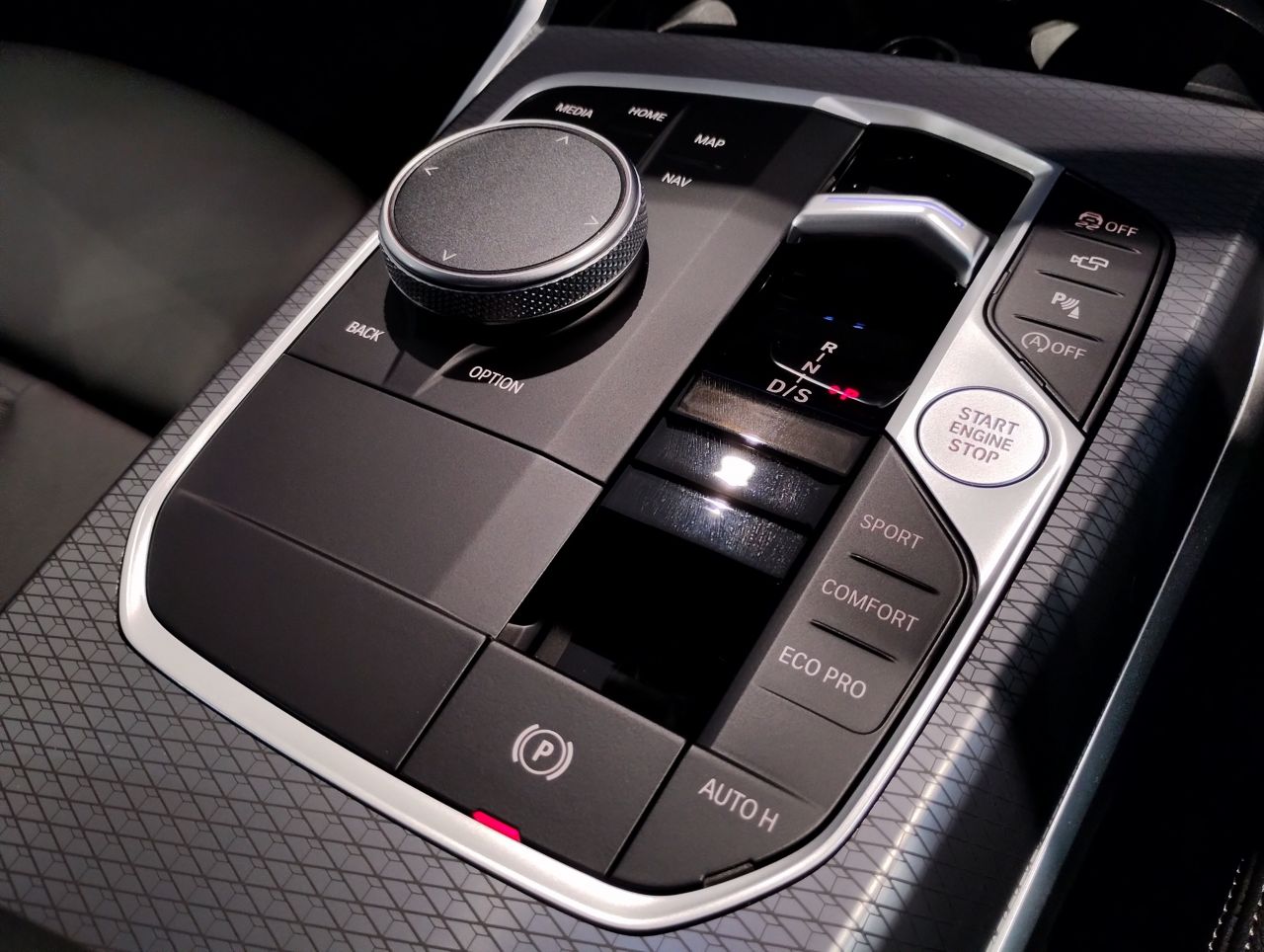 G20 320i Saloon LCI RHD MX