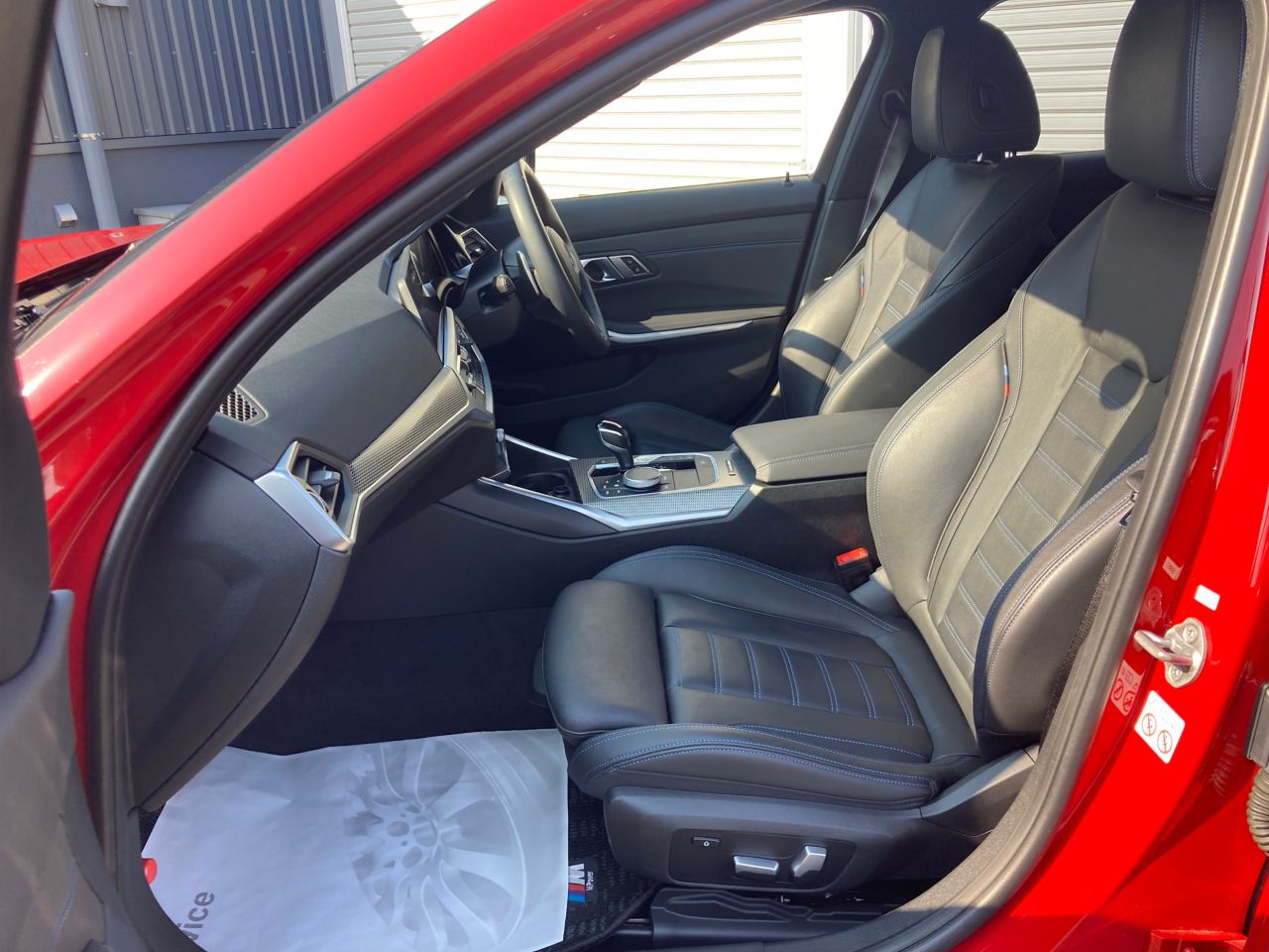 G20 320d xDrive RHD Saloon