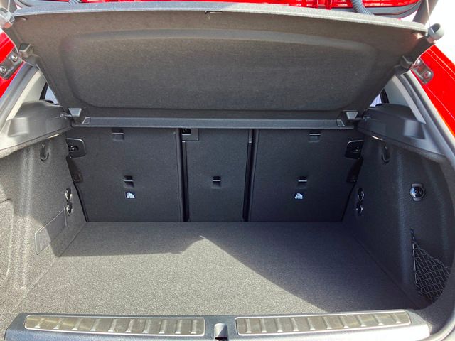 F40 118d Sports Hatch 5-door B47 2.0d