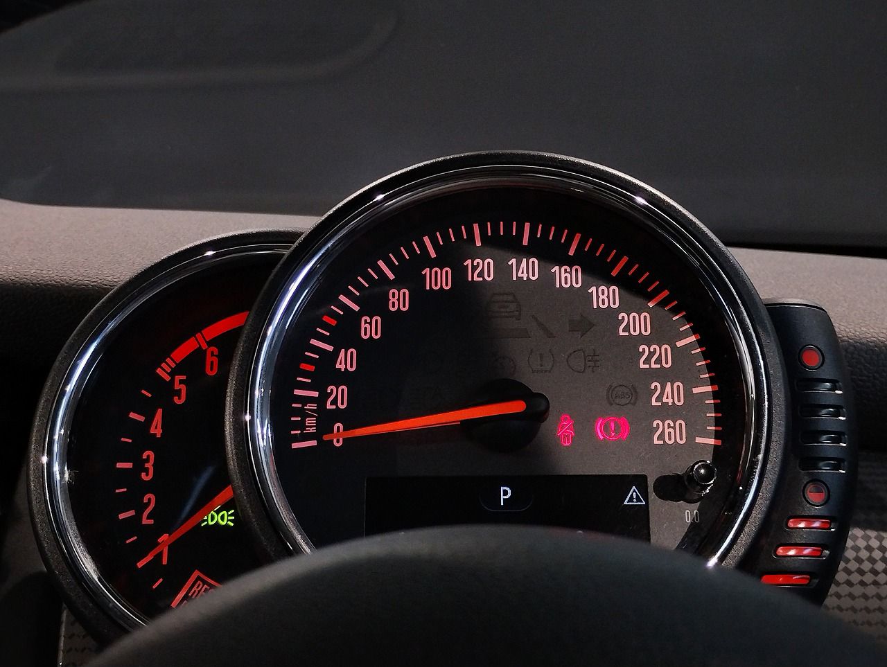 F56 COOPER D (AT)