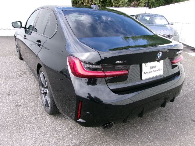 320d xDrive Berline RHD