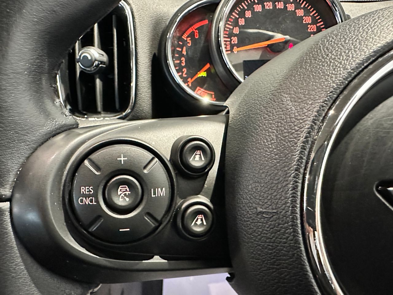 MINI CROSSOVER COOPER D ALL4