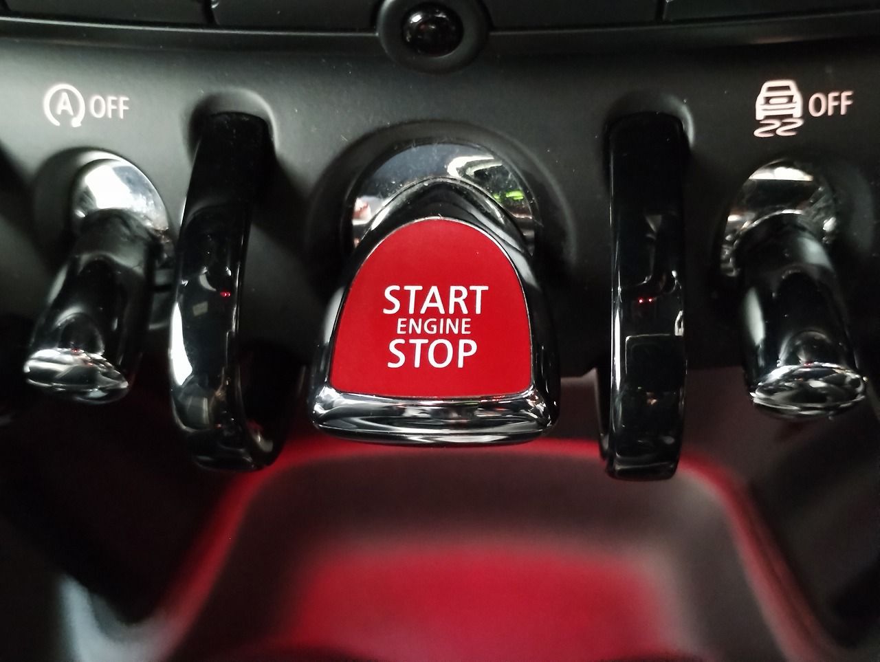 F56 COOPER S D(AT)