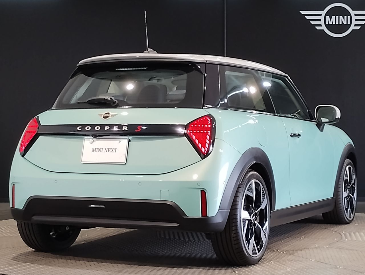 F66 MINI Cooper S 3Dr