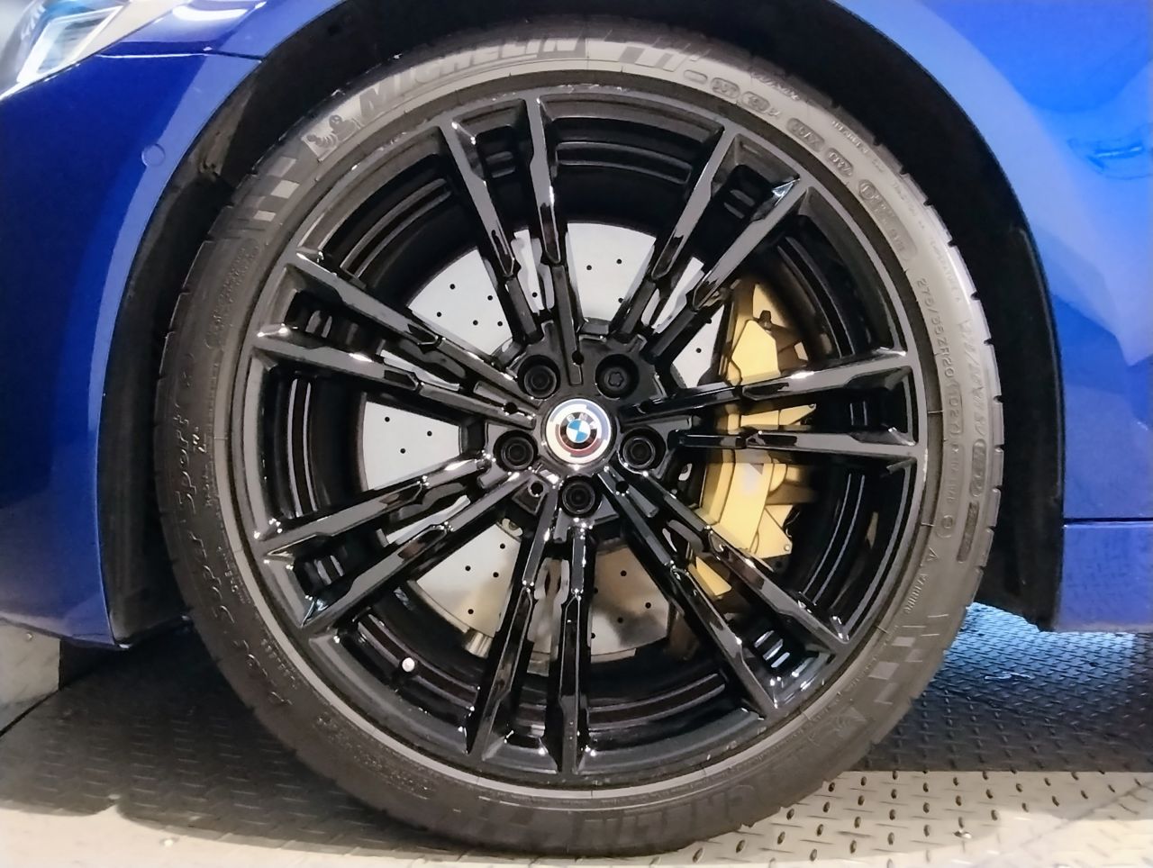 M5 Sedan RHD