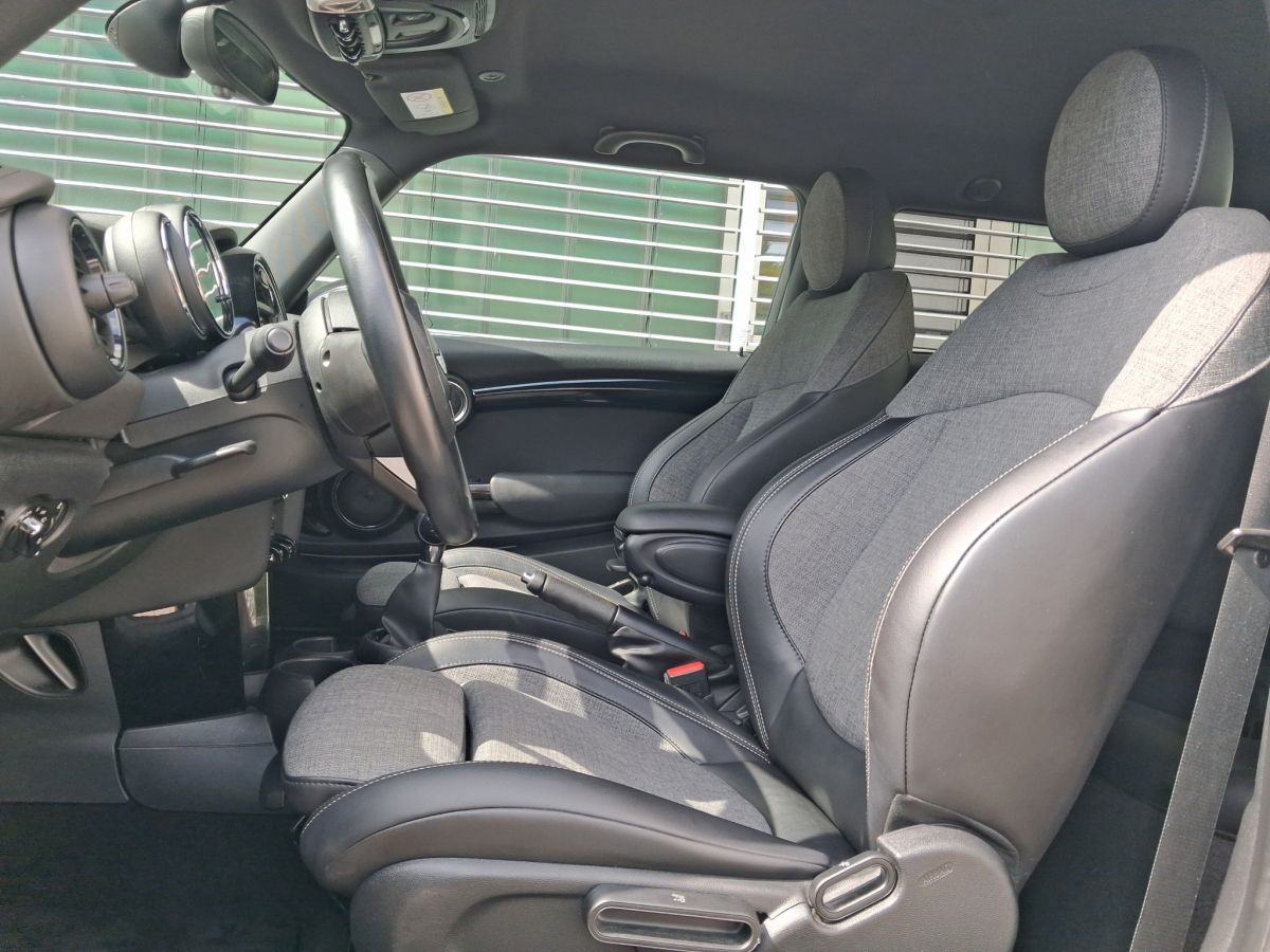 MINI Cooper D