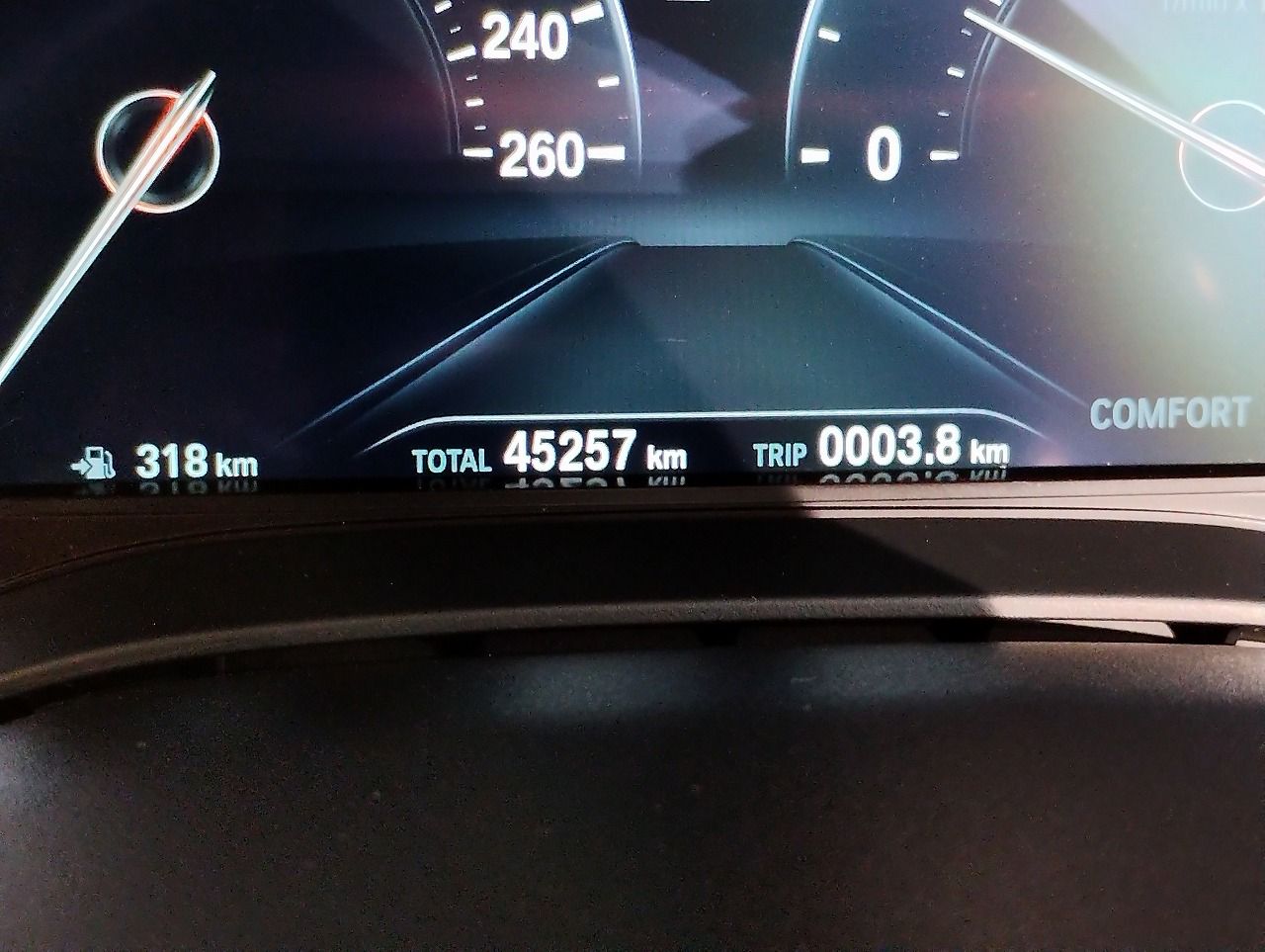 523I
