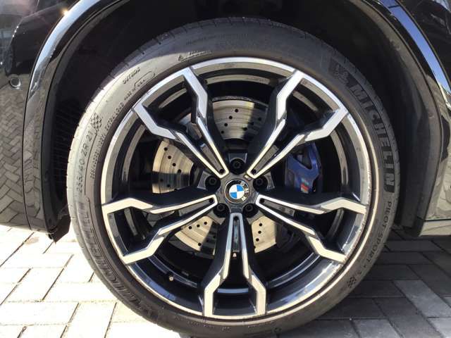 X4 M RHD