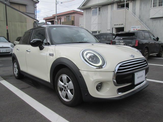 F55 MINI Cooper 5-Door Hatch LCI