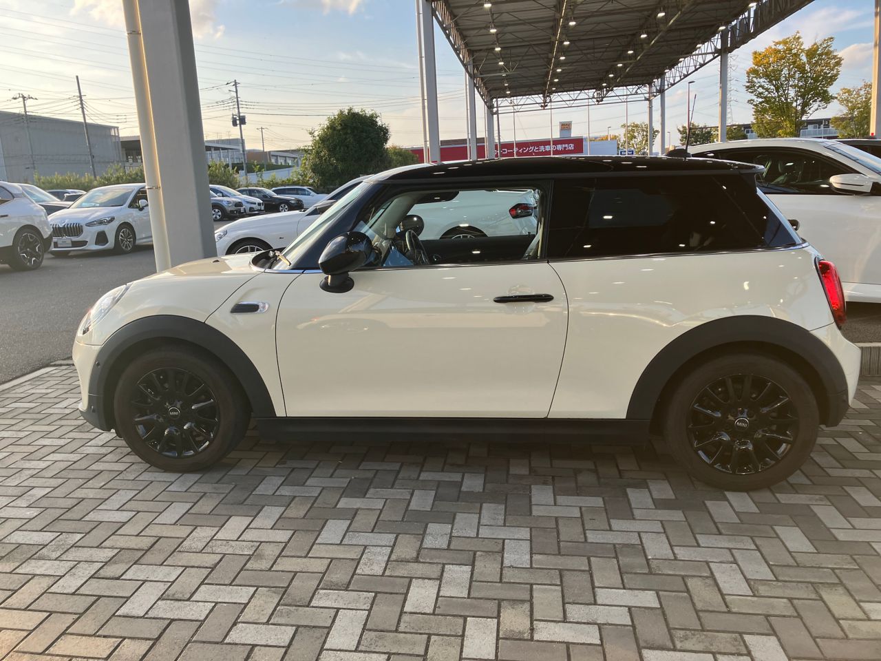 F56 MINI Cooper 3-Door Hatch LCI