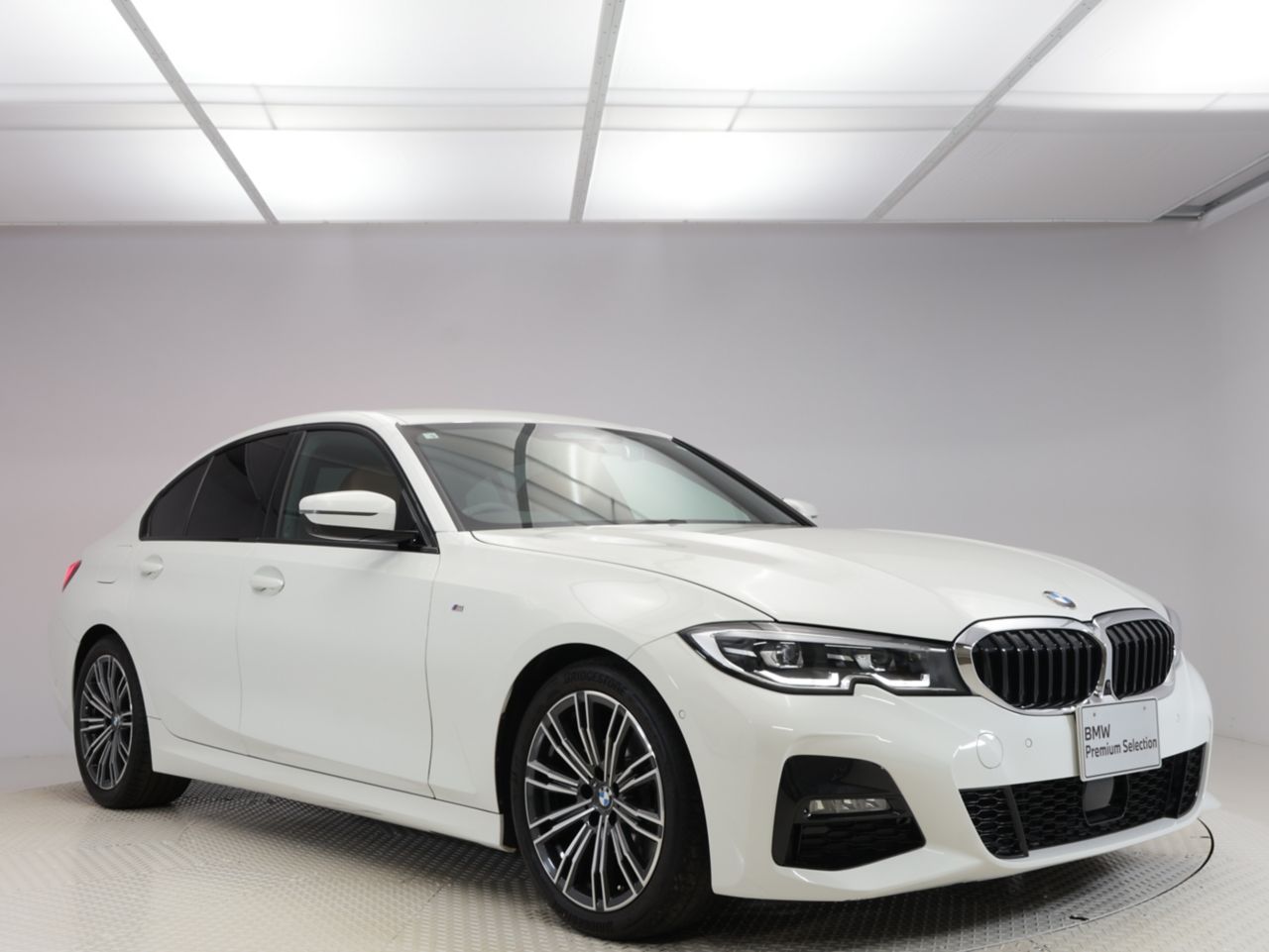 G20 320i Saloon RHD MX