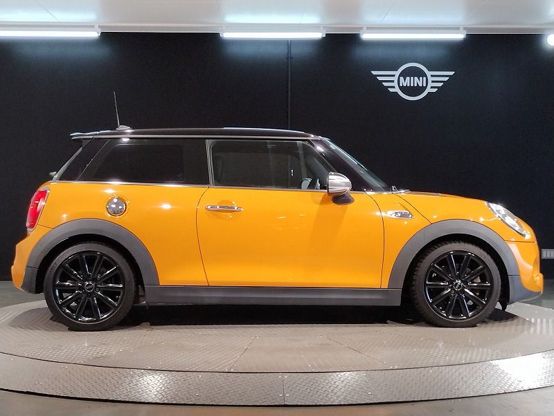 F56 COOPER S D(AT)