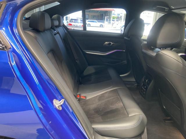 G20 320d xDrive RHD Saloon