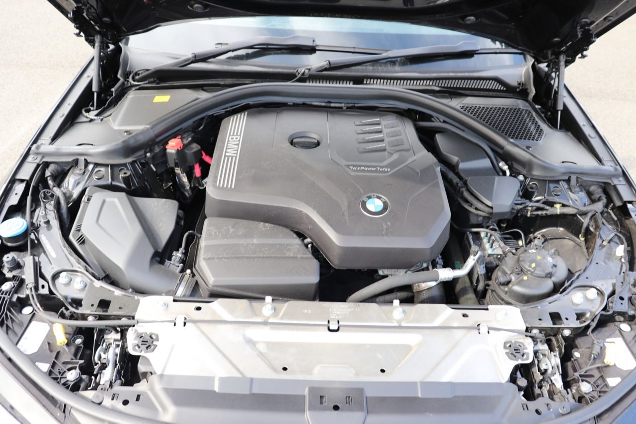 318i Touring RHD