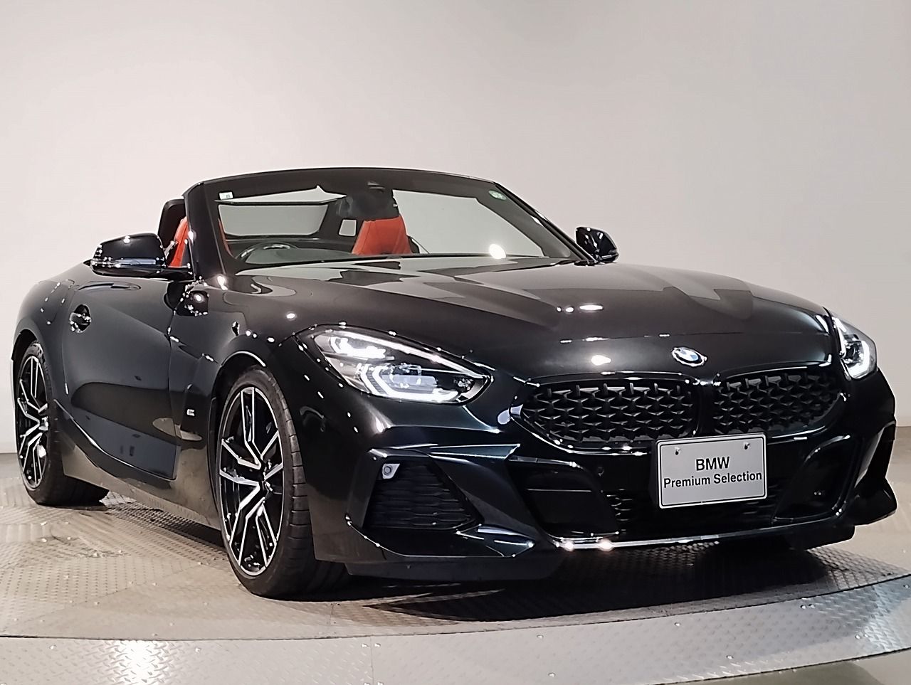 G29 z4 sDrive20i RHD