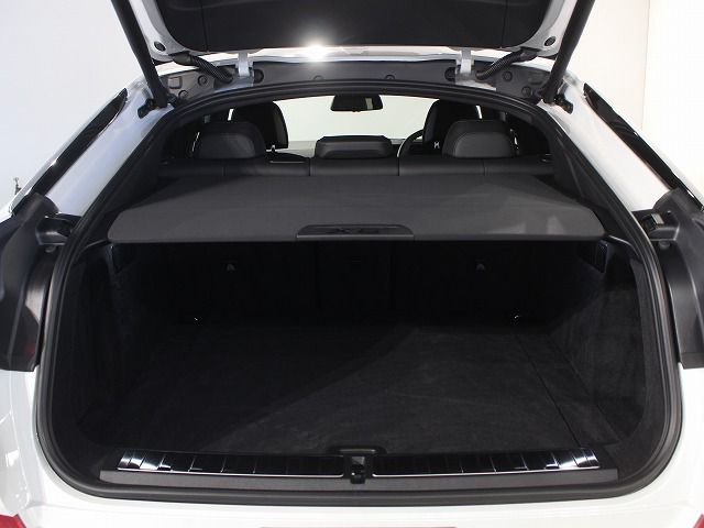 X6 xDrive30d M Sport RHD