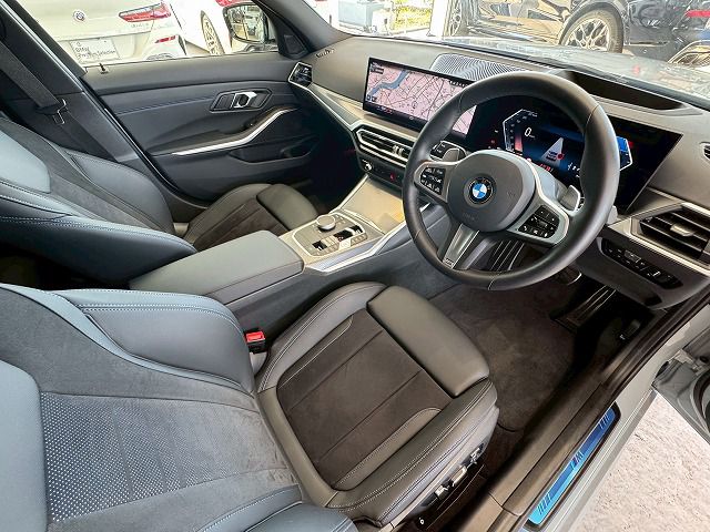 320d xDrive Berline RHD
