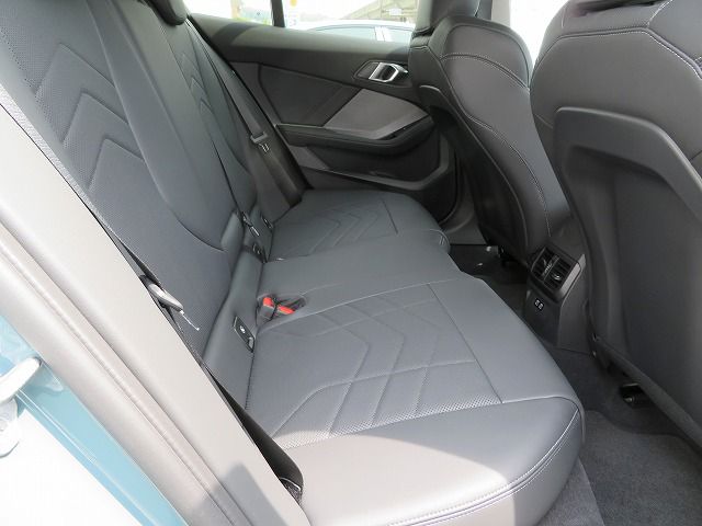 120 Sport Sports Hatch