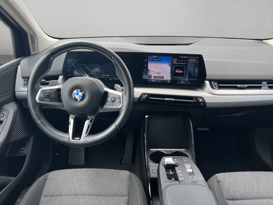 BMW 218
