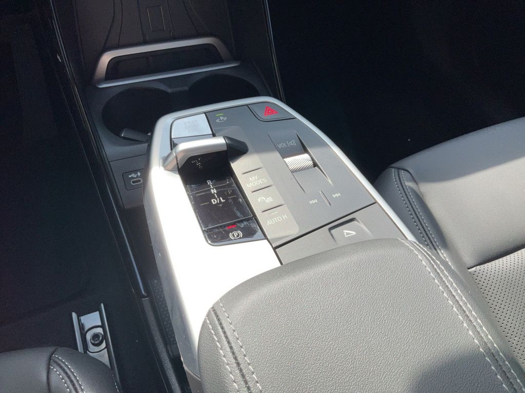 BMW 216