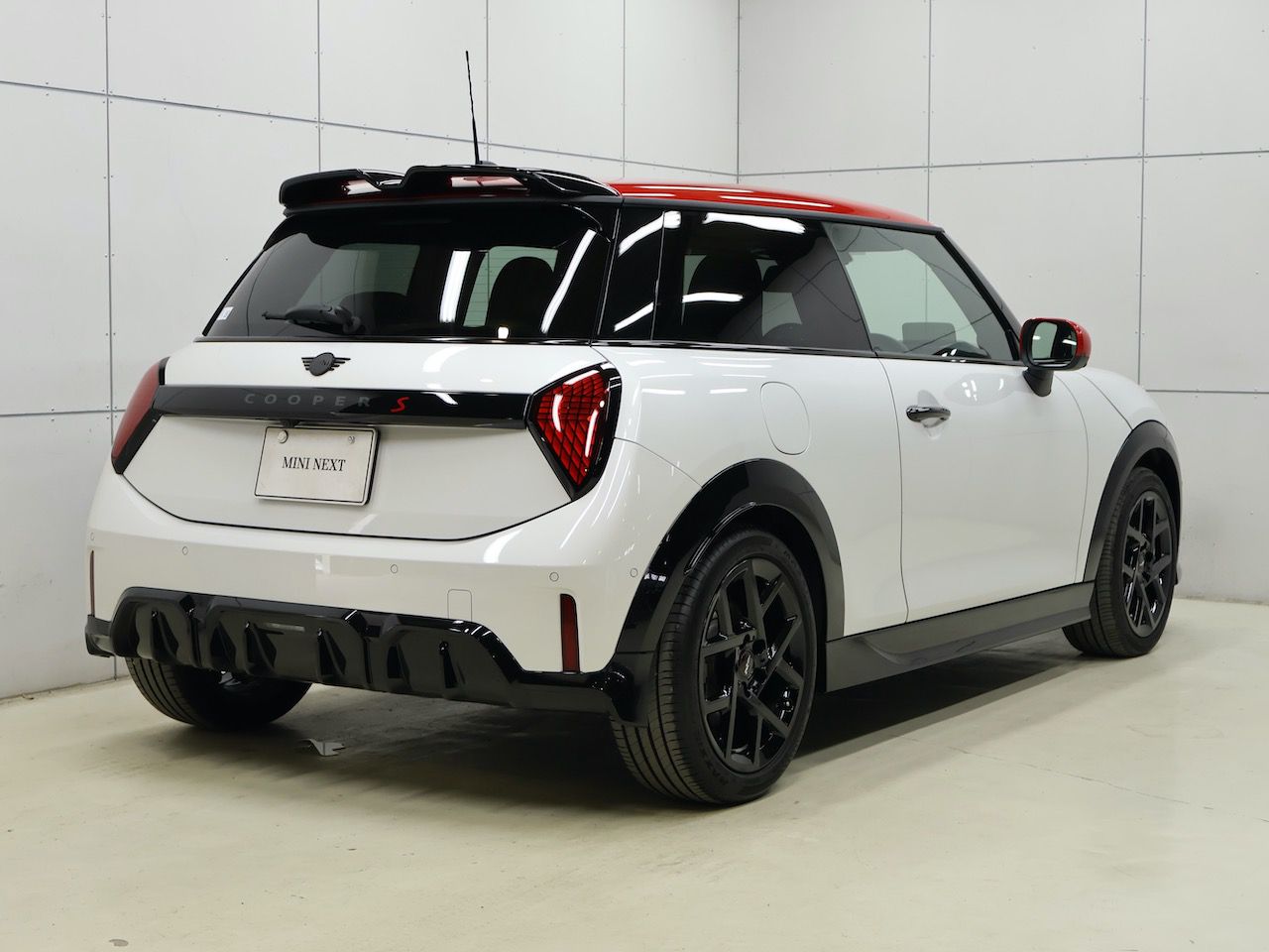 F66 MINI Cooper S 3Dr