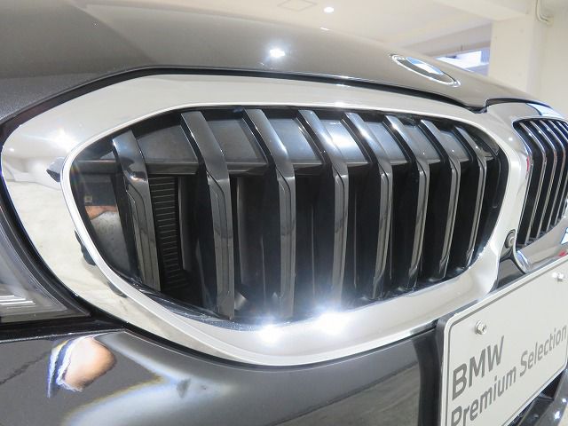 G20 320i Saloon RHD TU