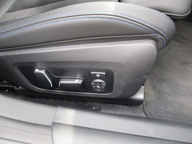 G26 420d xDrive Gran Coupe RHD