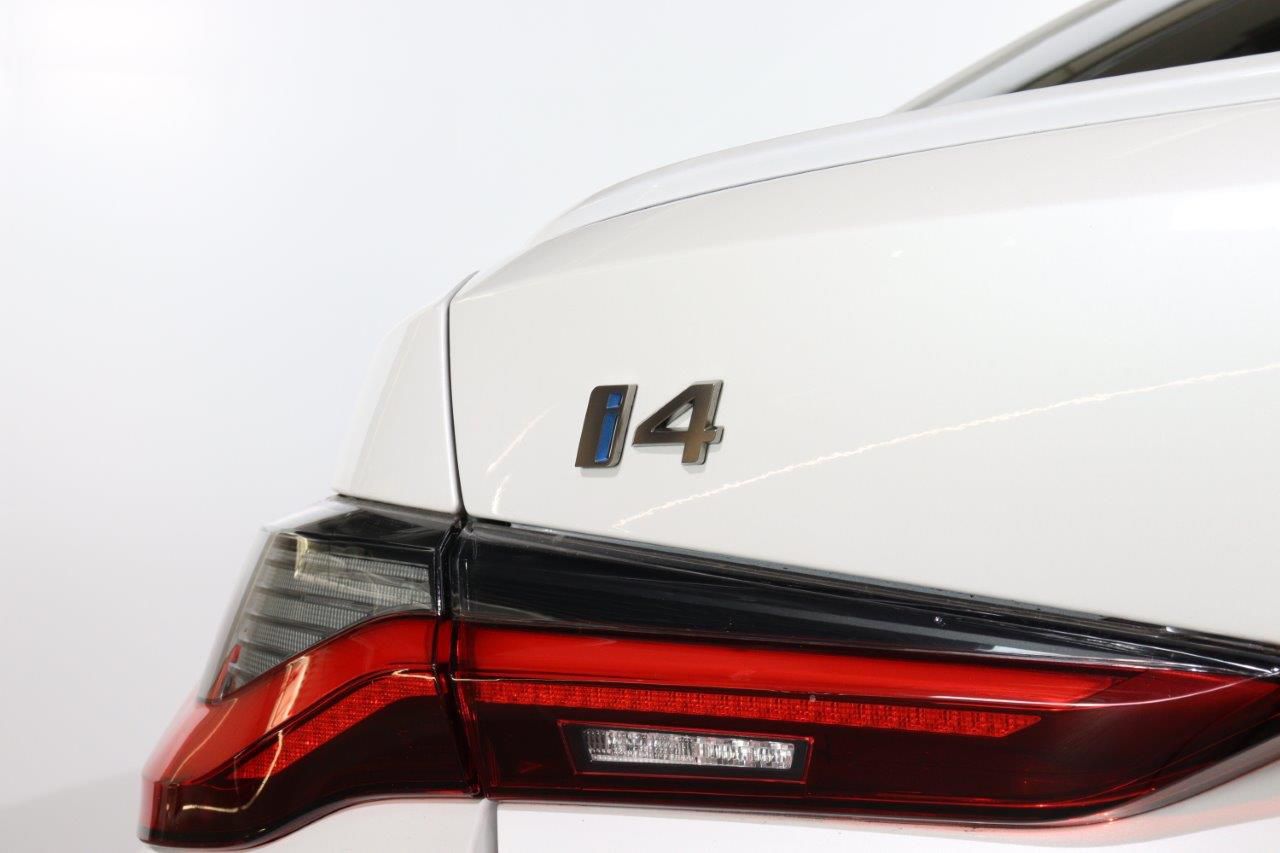 G26 i4 M50 RHD