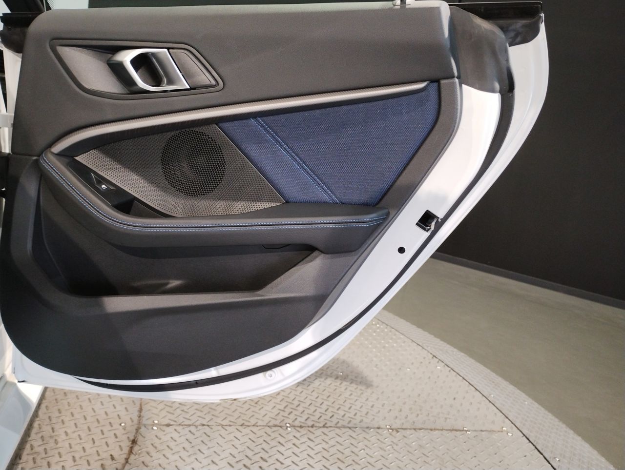 F4* **35i xDrive **** ***** B48 2.0i