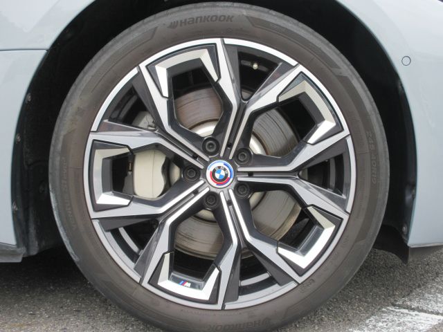 G26 i4 eDrive40 RHD