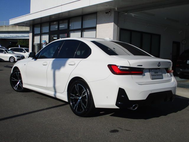 320d xDrive Berline RHD