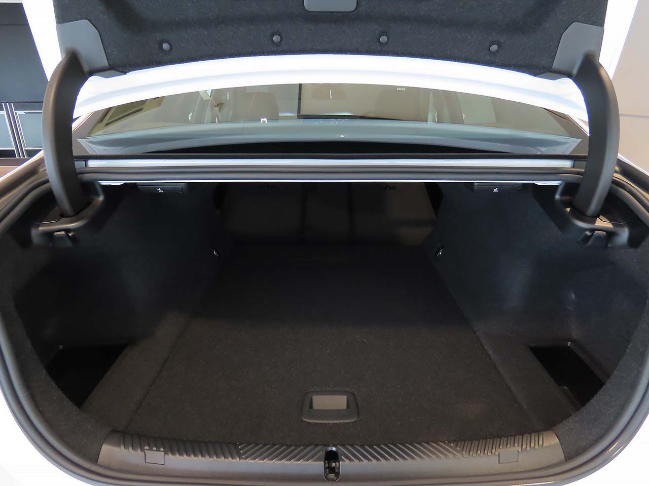 BMW i5 eDrive40 Sedan RHD