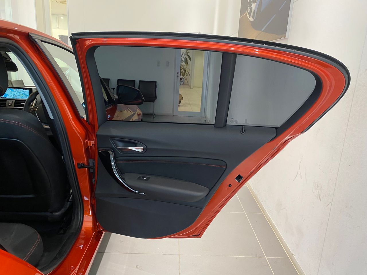 118D 5DOOR RHD