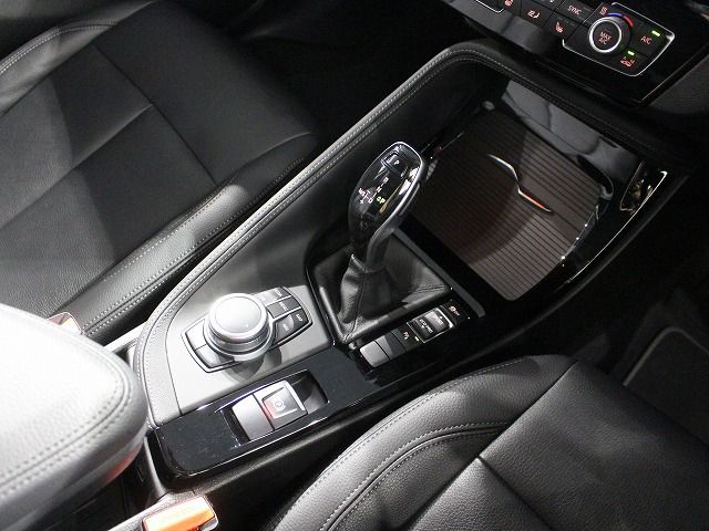 X1 sDrive18i RHD